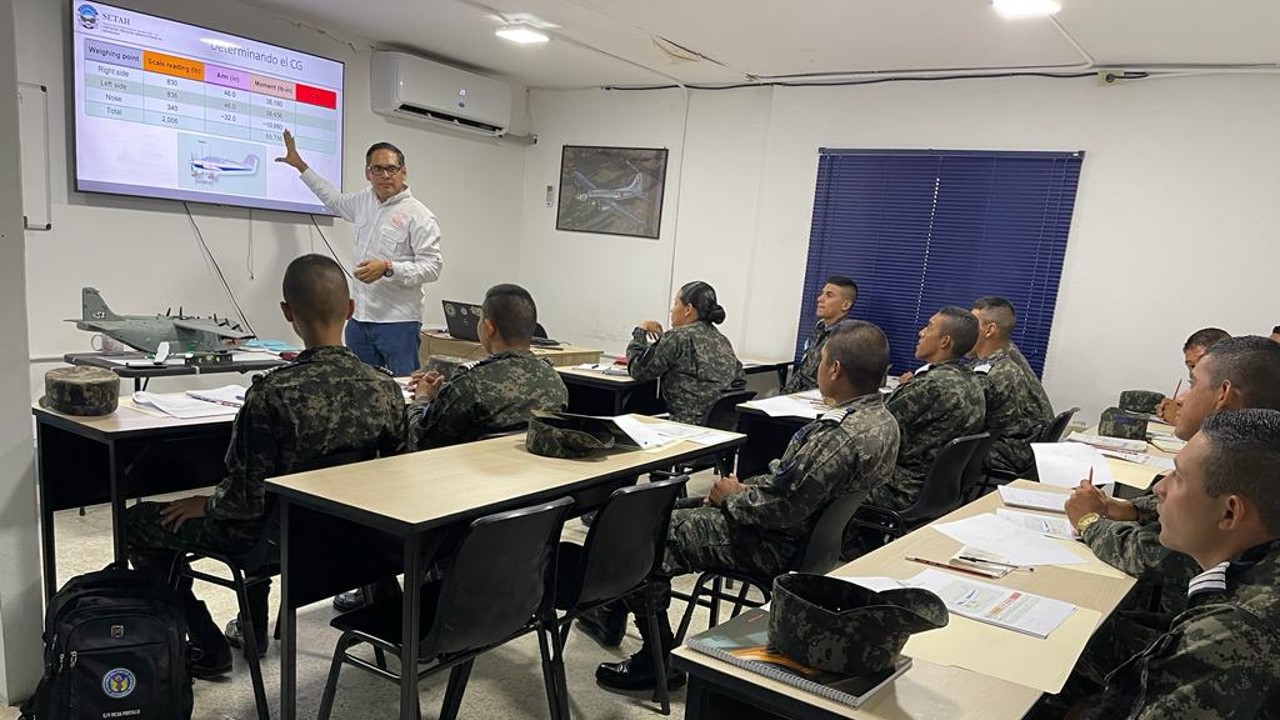 Instrucción Especializada